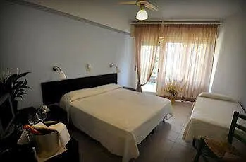 ***  Hotel Monna Lisa Procchio  Italy
